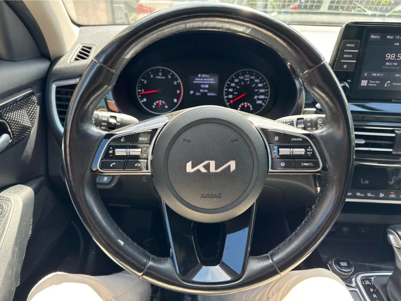 2023 Kia Seltos EX FWD Image principale
