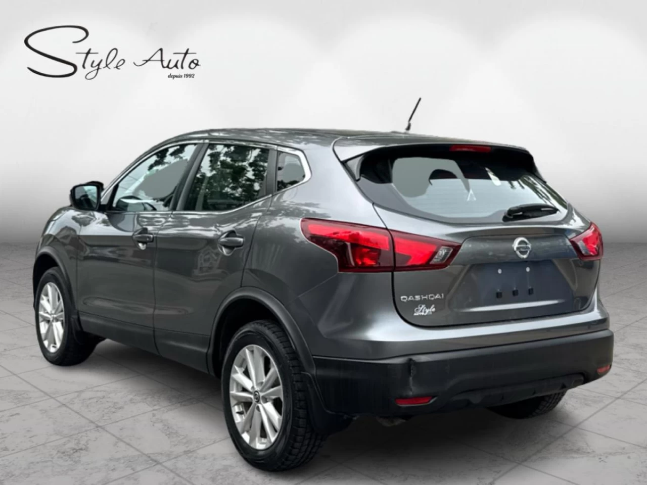 2019 Nissan Qashqai FWD S CVT Image principale