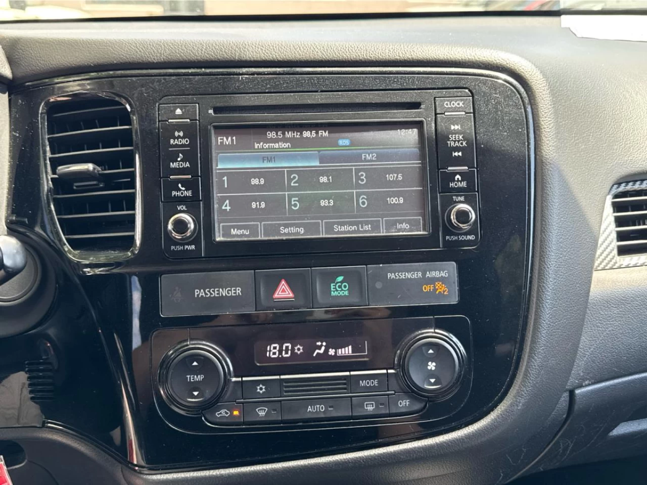 2016 Mitsubishi Outlander AWC 4dr ES Image principale