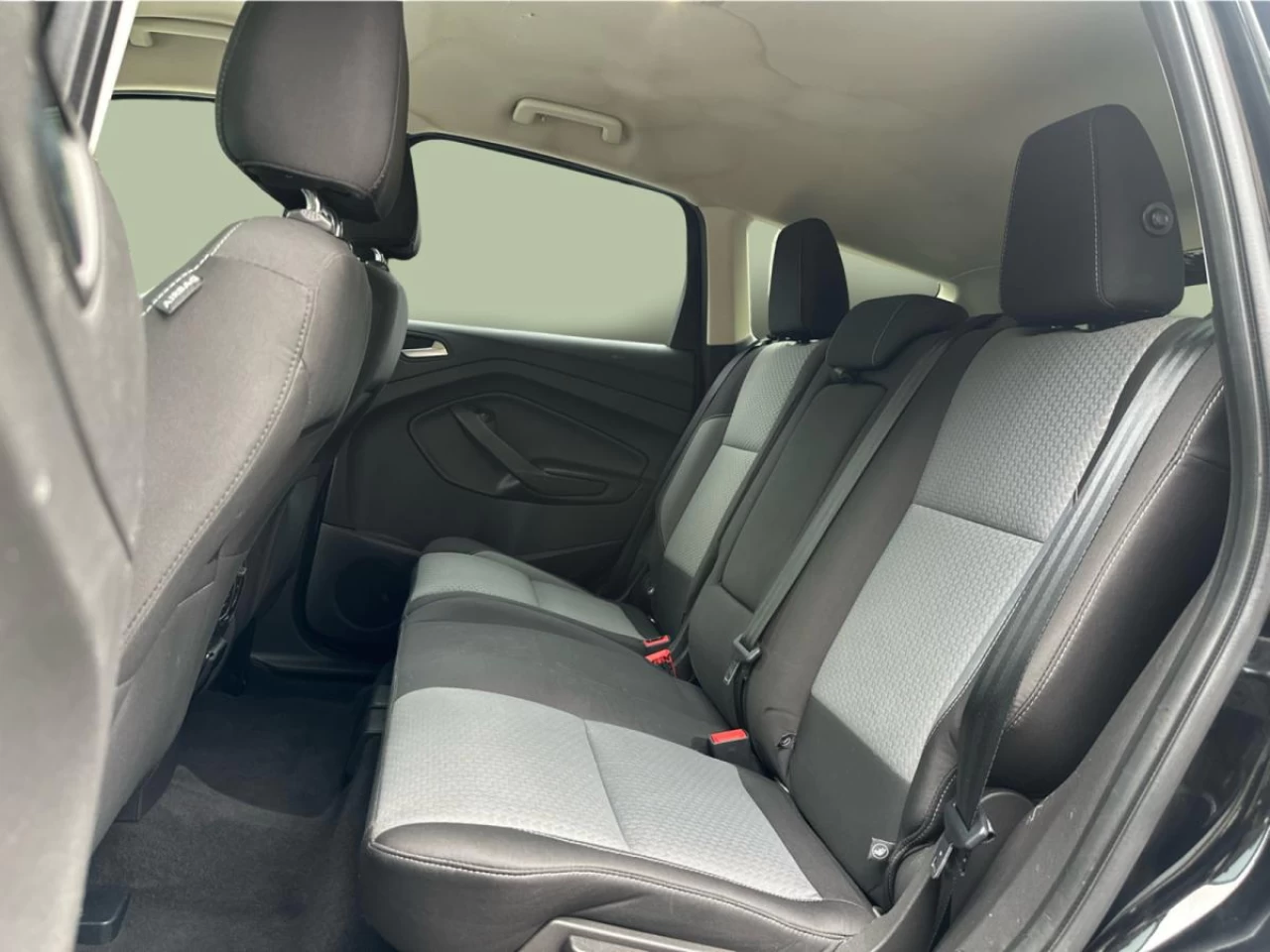 2017 Ford Escape 4WD 4dr SE Image principale