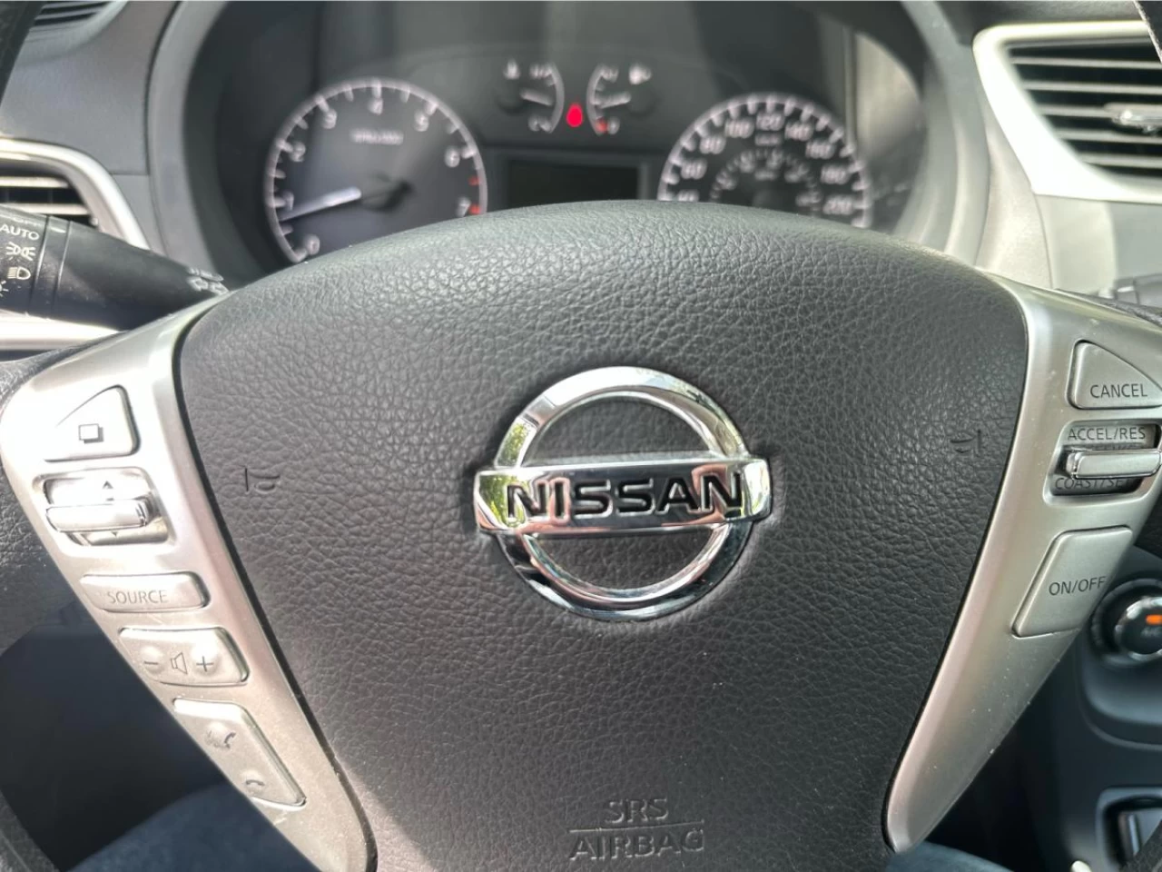 2017 Nissan Sentra SV Image principale