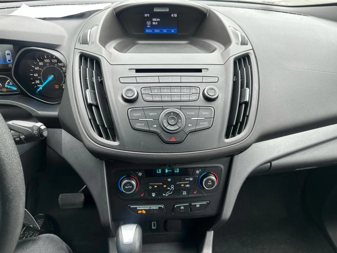 2017 Ford Escape 4WD 4dr SE Image principale