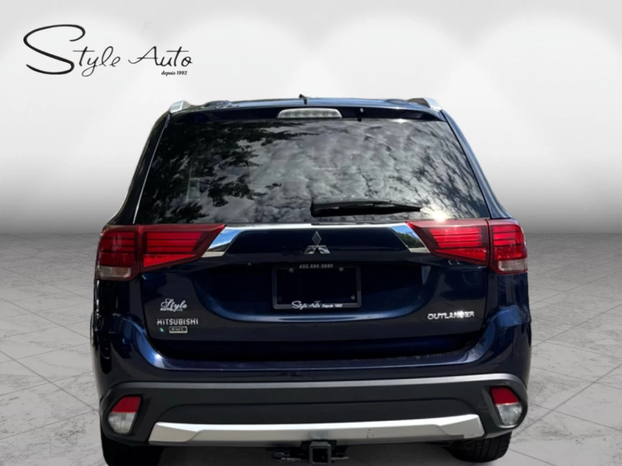 2016 Mitsubishi Outlander AWC 4dr ES Image principale