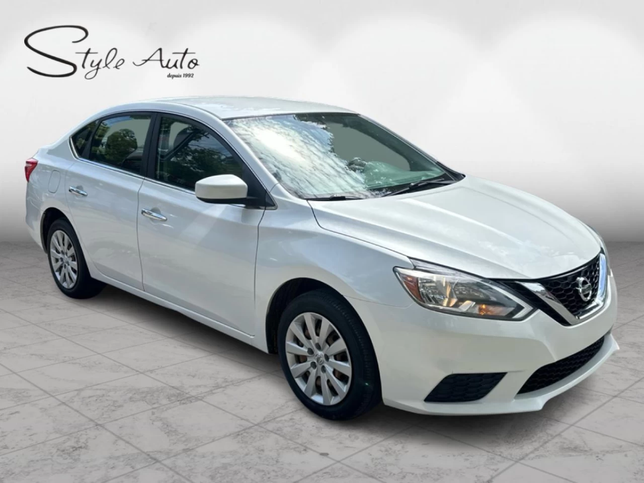 2017 Nissan Sentra SV Image principale
