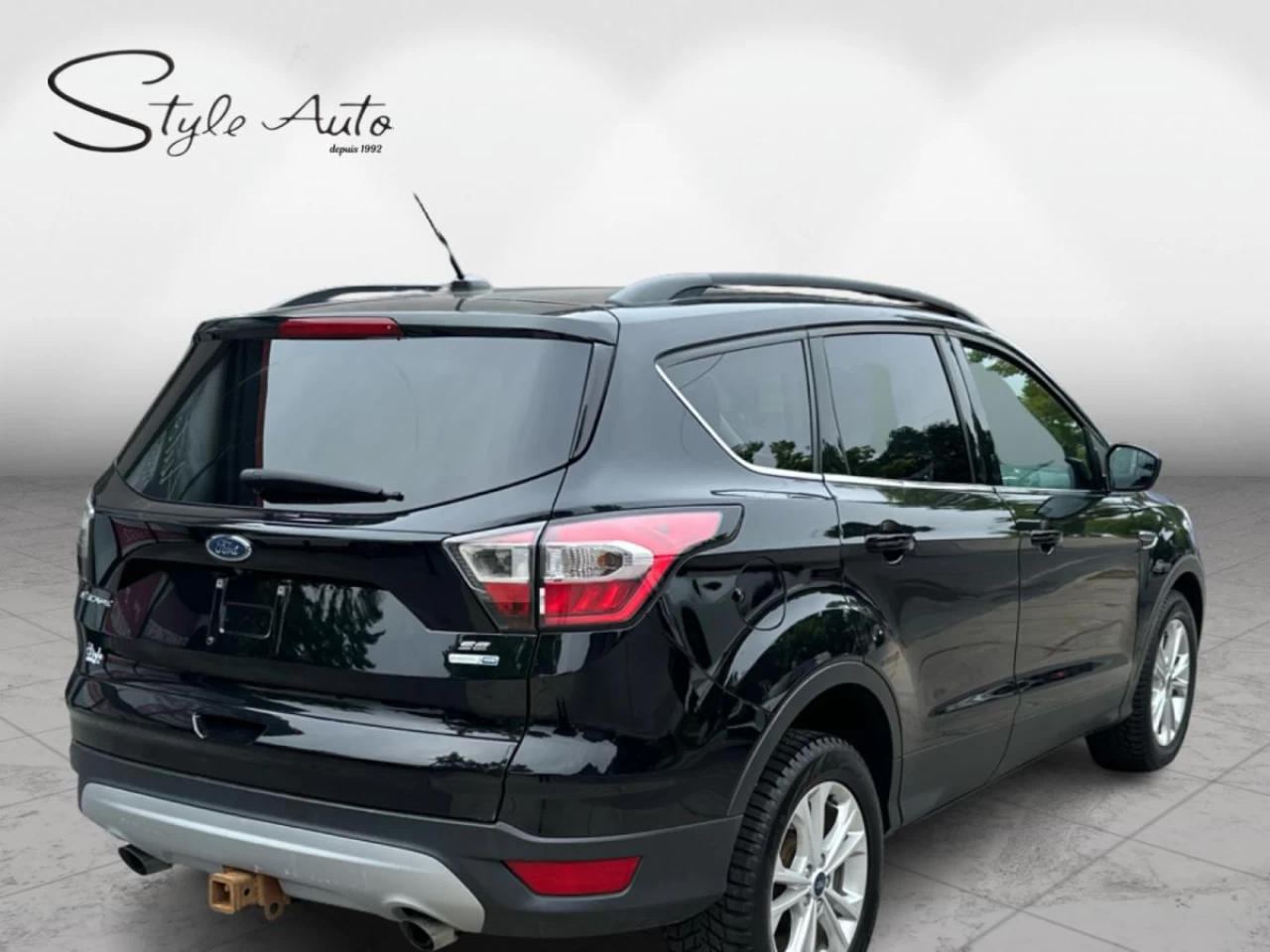 2017 Ford Escape 4WD 4dr SE Image principale