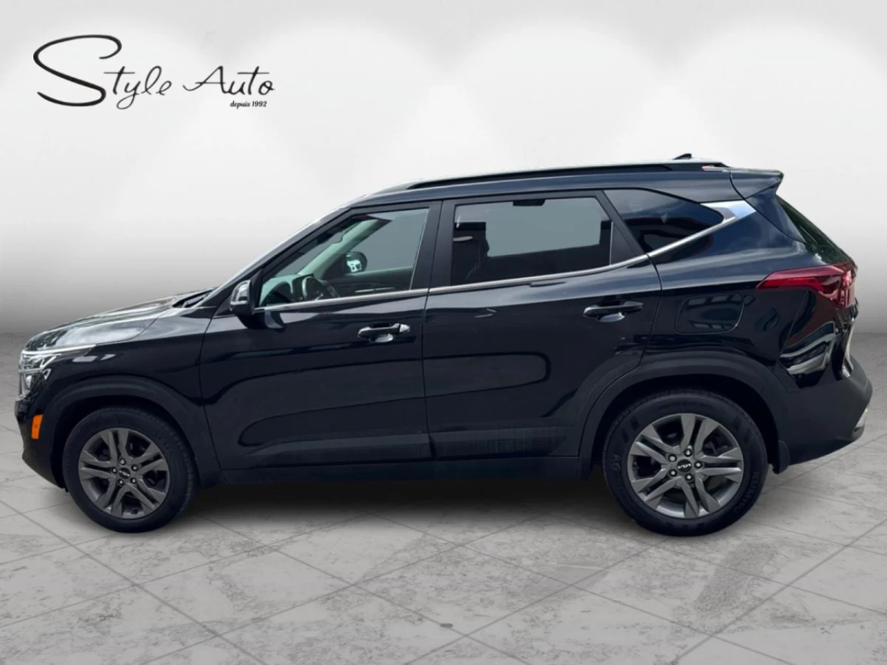 2023 Kia Seltos EX FWD Image principale