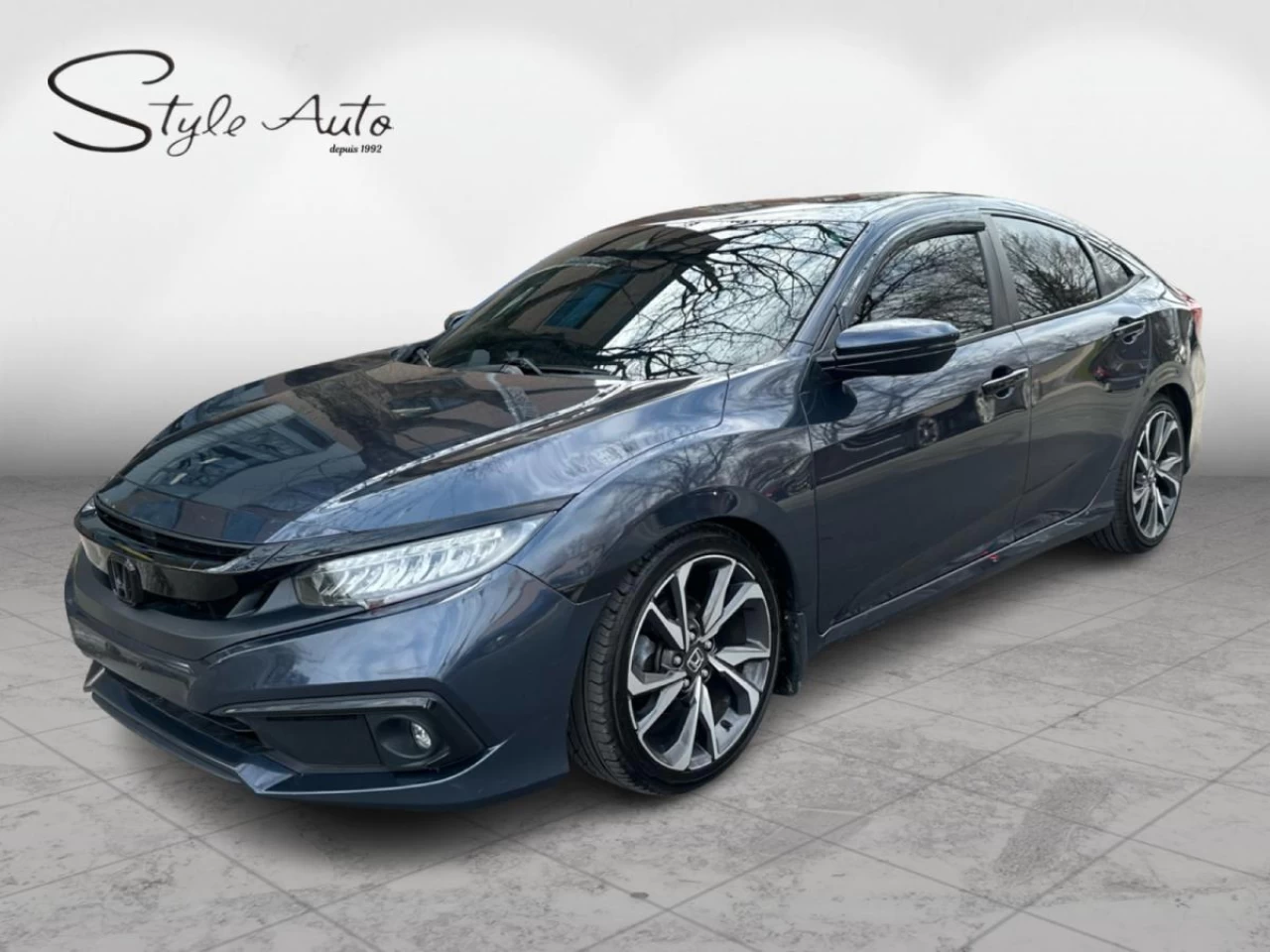 2019 Honda Civic Touring  Sedan Image principale