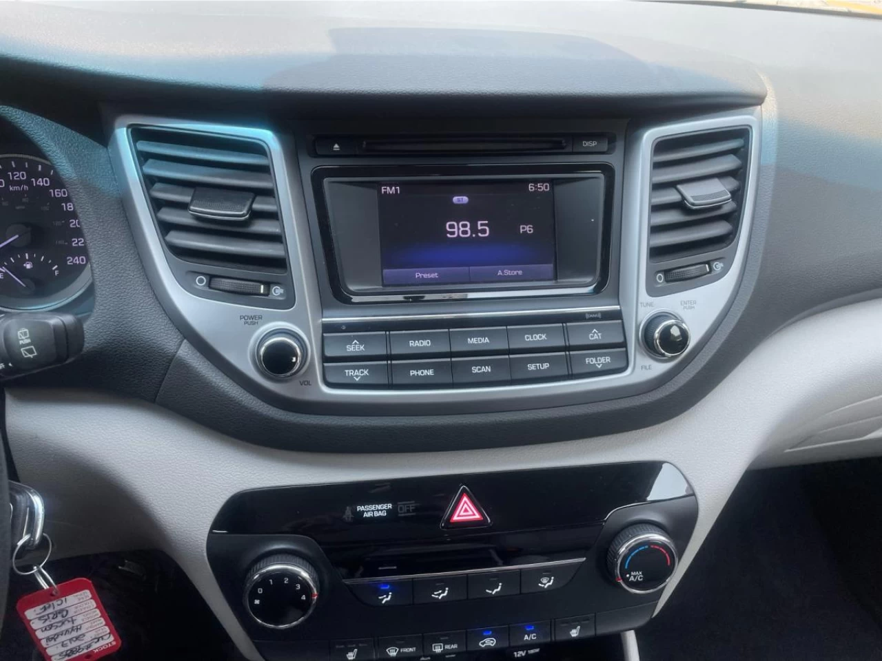 2017 Hyundai Tucson AWD 4dr 2.0L Main Image
