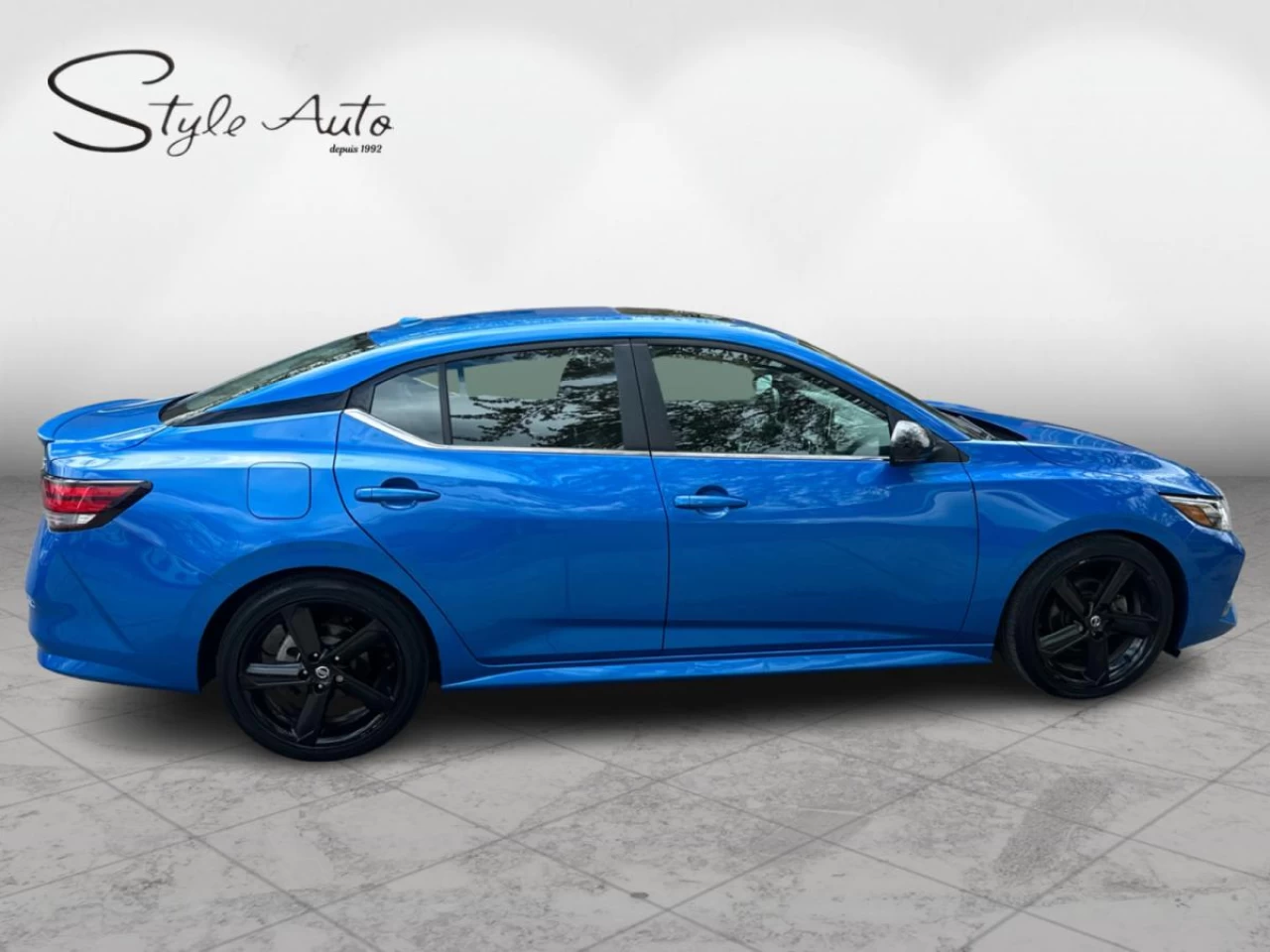 2021 Nissan Sentra SR AUT Image principale