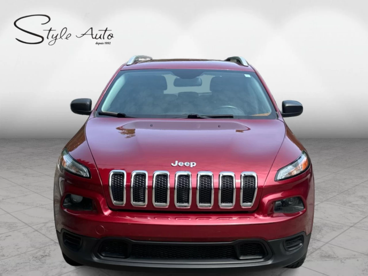 2015 Jeep Cherokee FWD 4dr Sport Main Image