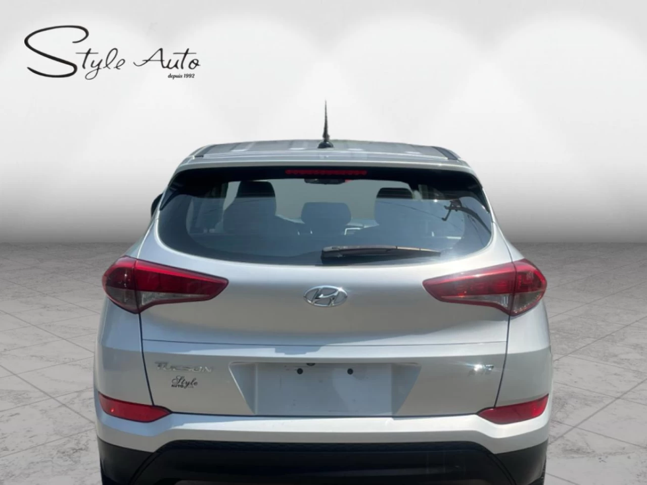 2017 Hyundai Tucson AWD 4dr 2.0L Main Image
