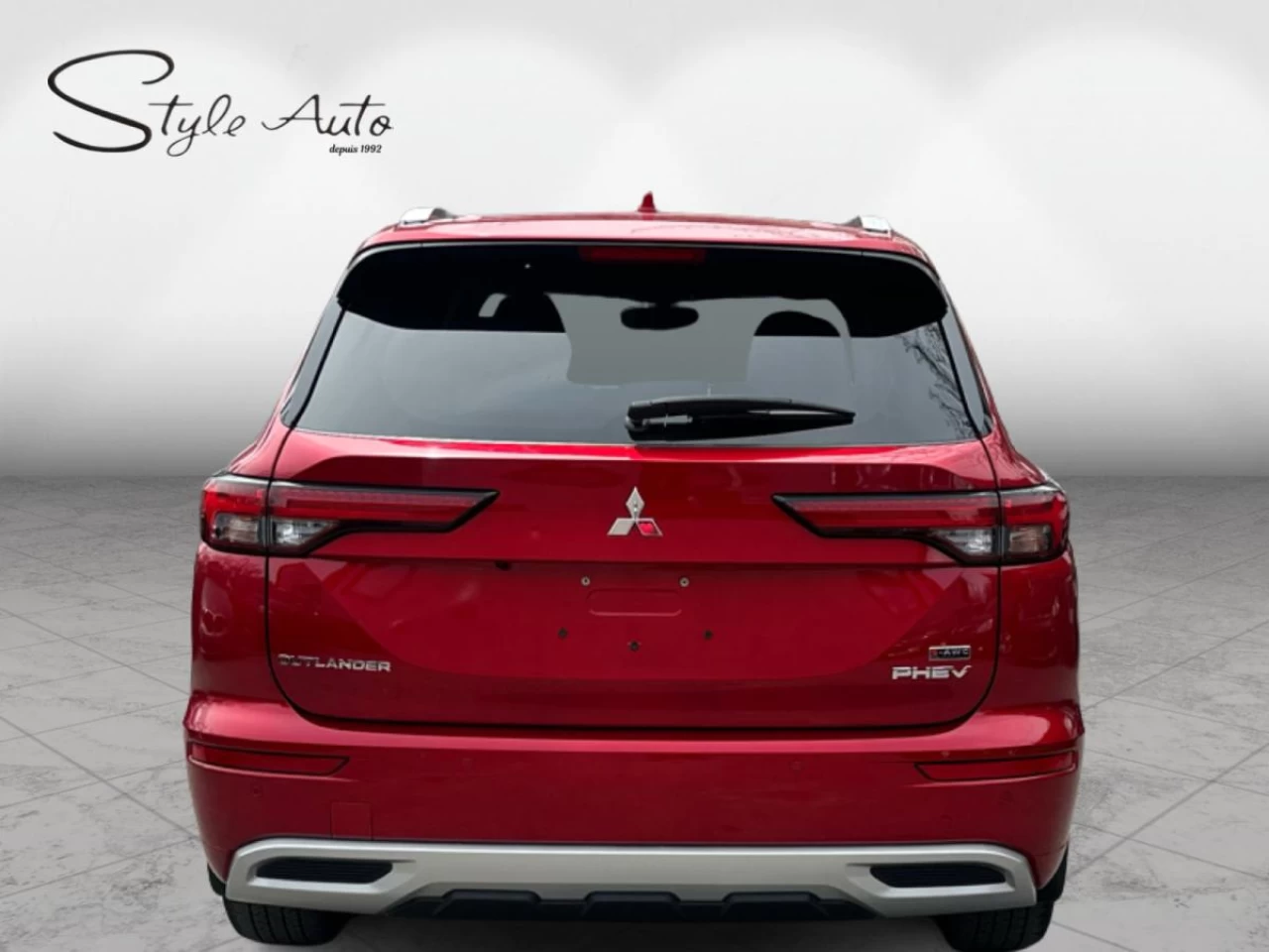 2024 Mitsubishi Outlander GT S-AWC hybride 7 pass Main Image
