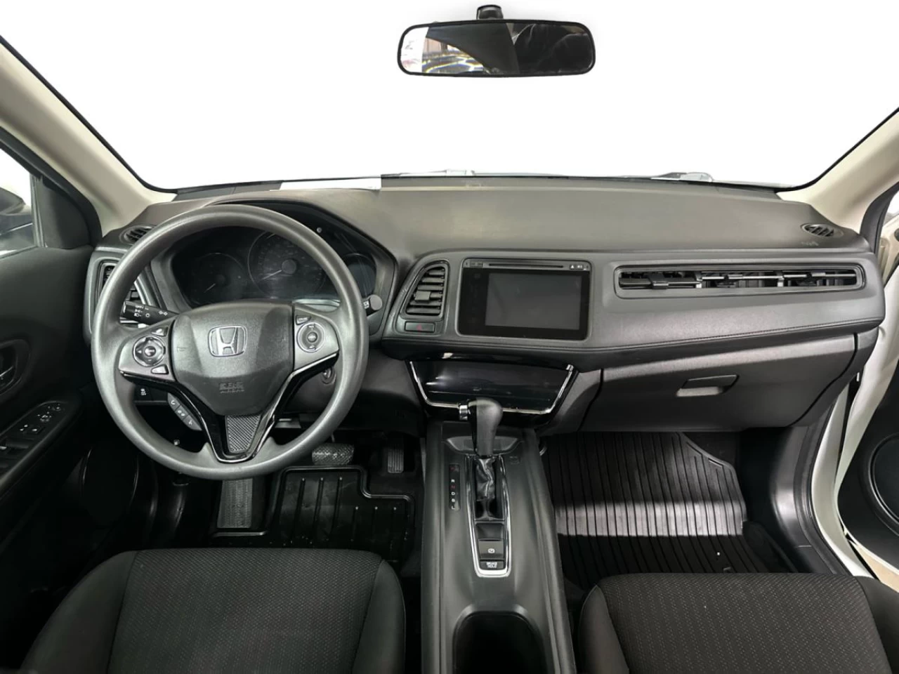 2016 Honda HR-V 4WD LX CVT Main Image