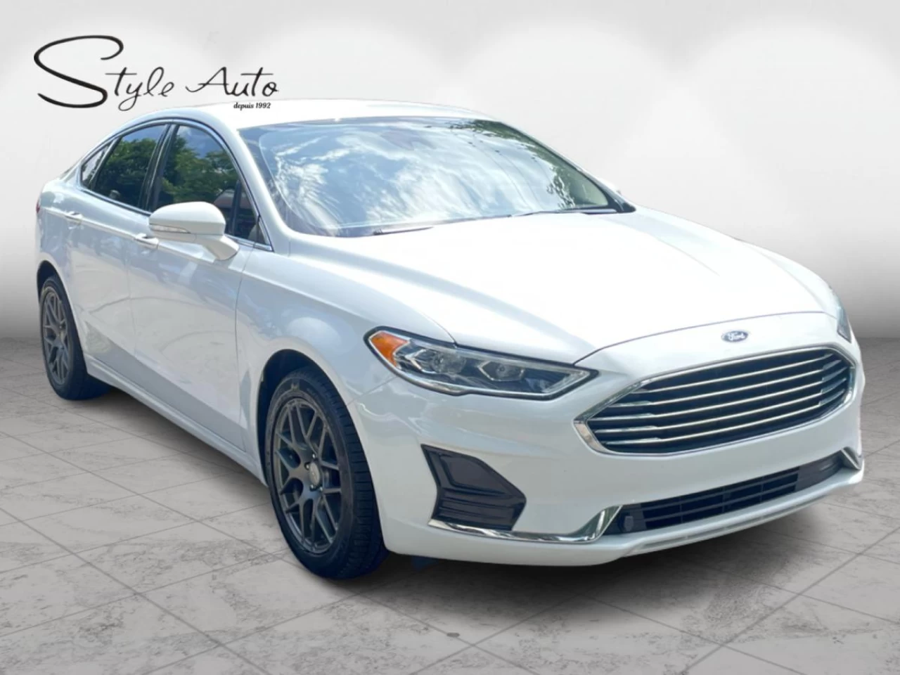 2019 Ford Fusion Energi SEL FWD Main Image