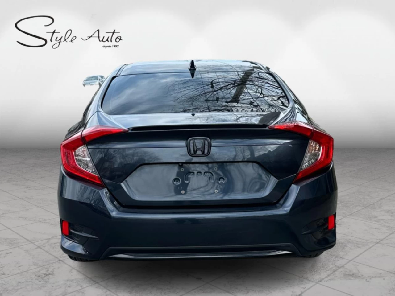 2019 Honda Civic Touring  Sedan Image principale