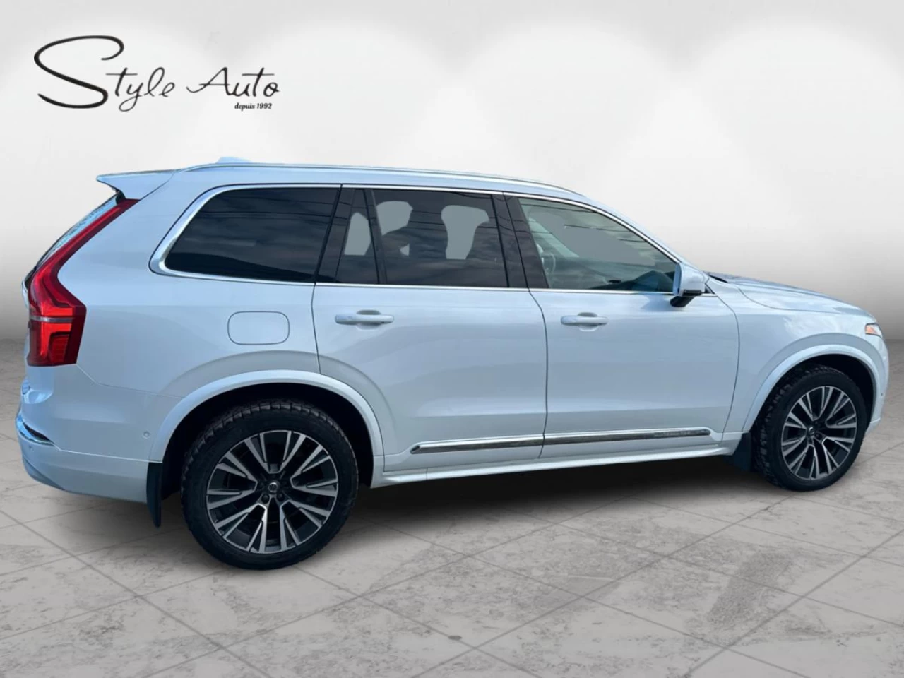 2022 Volvo XC90 T8 EAWD PHEV Inscription Expression Extended Range 7 pass Image principale