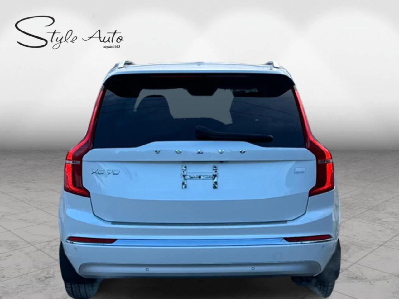 2022 Volvo XC90 T8 EAWD PHEV Inscription Expression Extended Range 7 pass Image principale