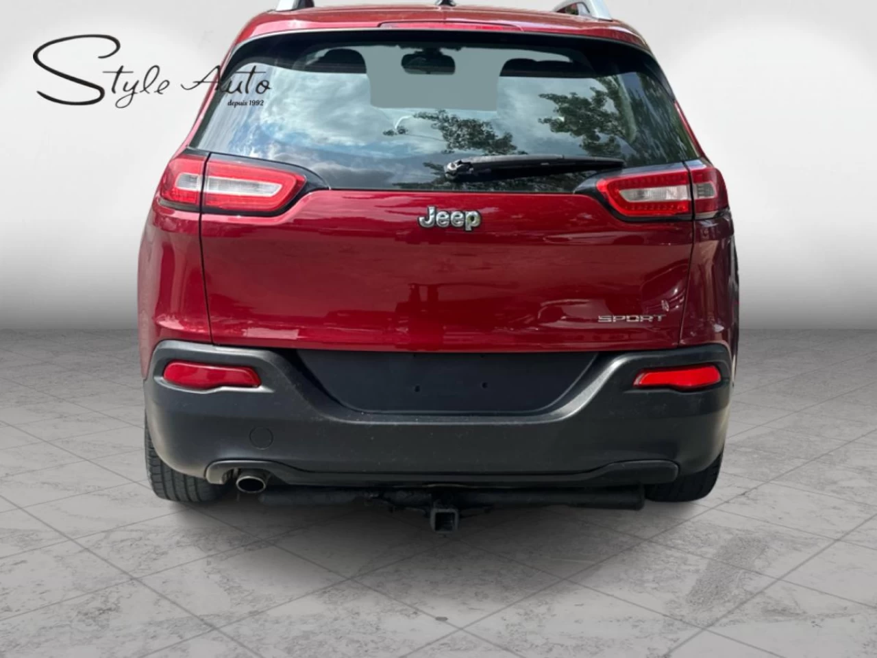 2015 Jeep Cherokee FWD 4dr Sport Main Image