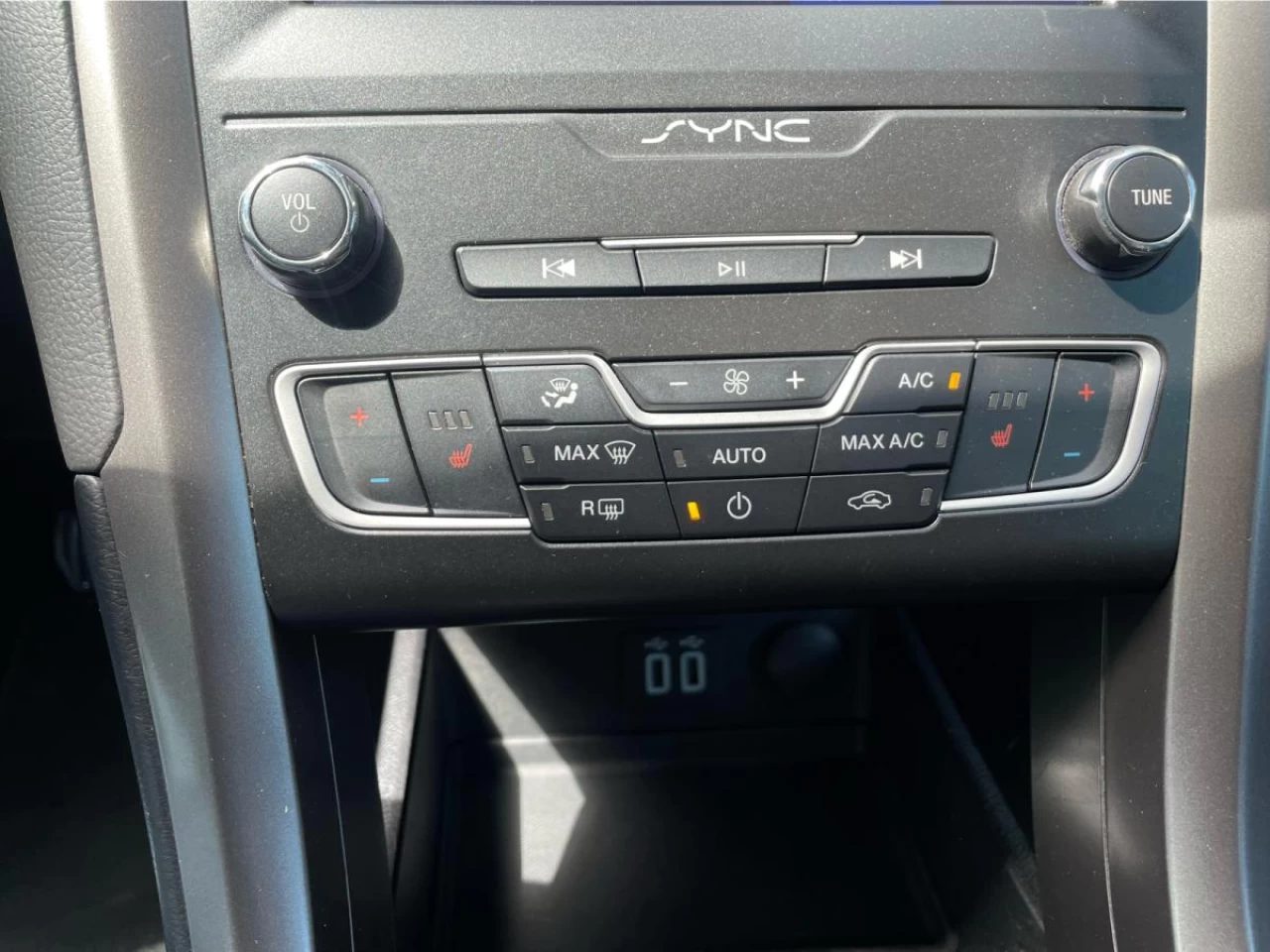 2019 Ford Fusion Energi SEL FWD Main Image