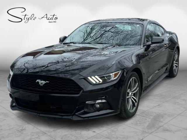 Ford Mustang Fastback EcoBoost 2015