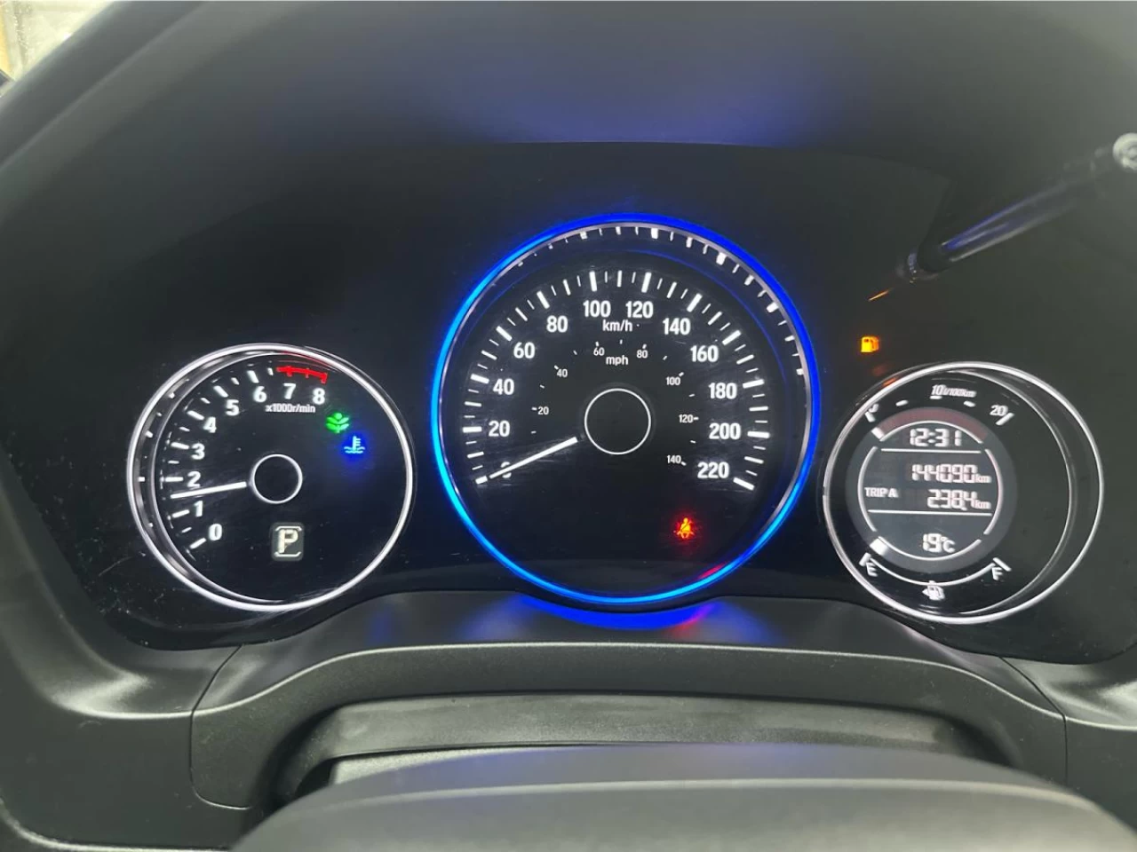 2016 Honda HR-V 4WD LX CVT Main Image