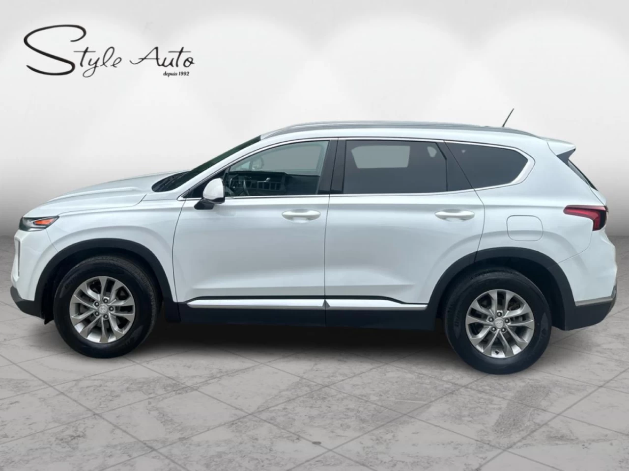 2020 Hyundai Santa Fe 2.4L Essential AWD Main Image
