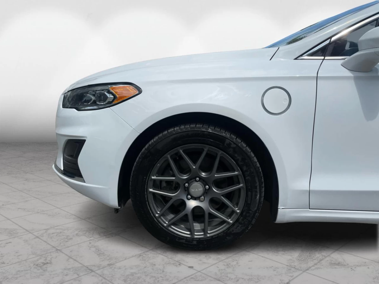 2019 Ford Fusion Energi SEL FWD Main Image