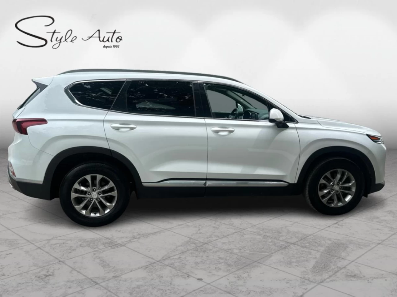2020 Hyundai Santa Fe 2.4L Essential AWD Main Image