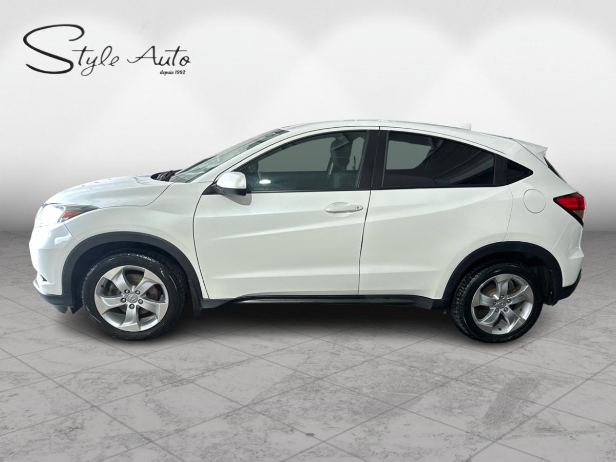 2016 Honda HR-V 4WD LX CVT Main Image