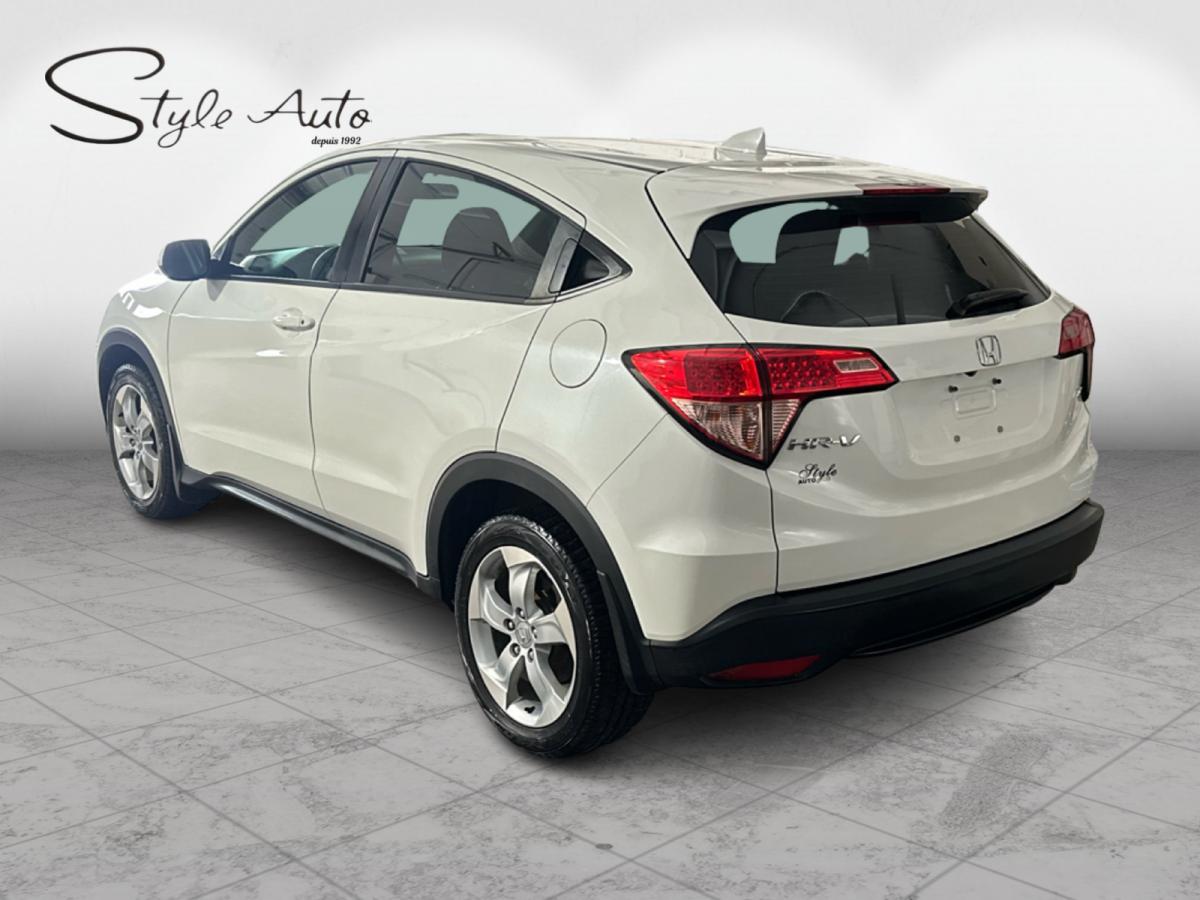 2016 Honda HR-V 4WD LX CVT Main Image