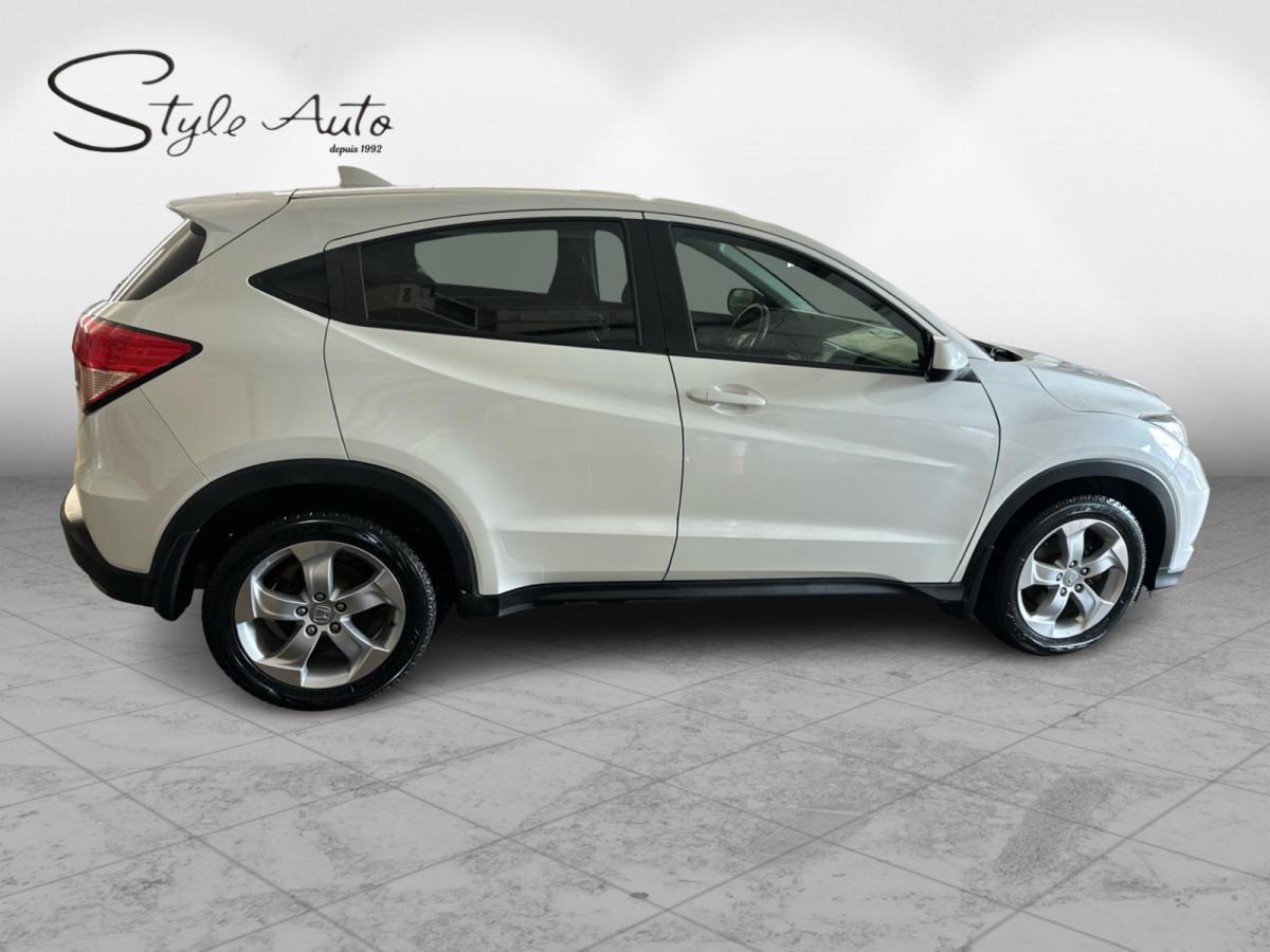 2016 Honda HR-V 4WD LX CVT Main Image