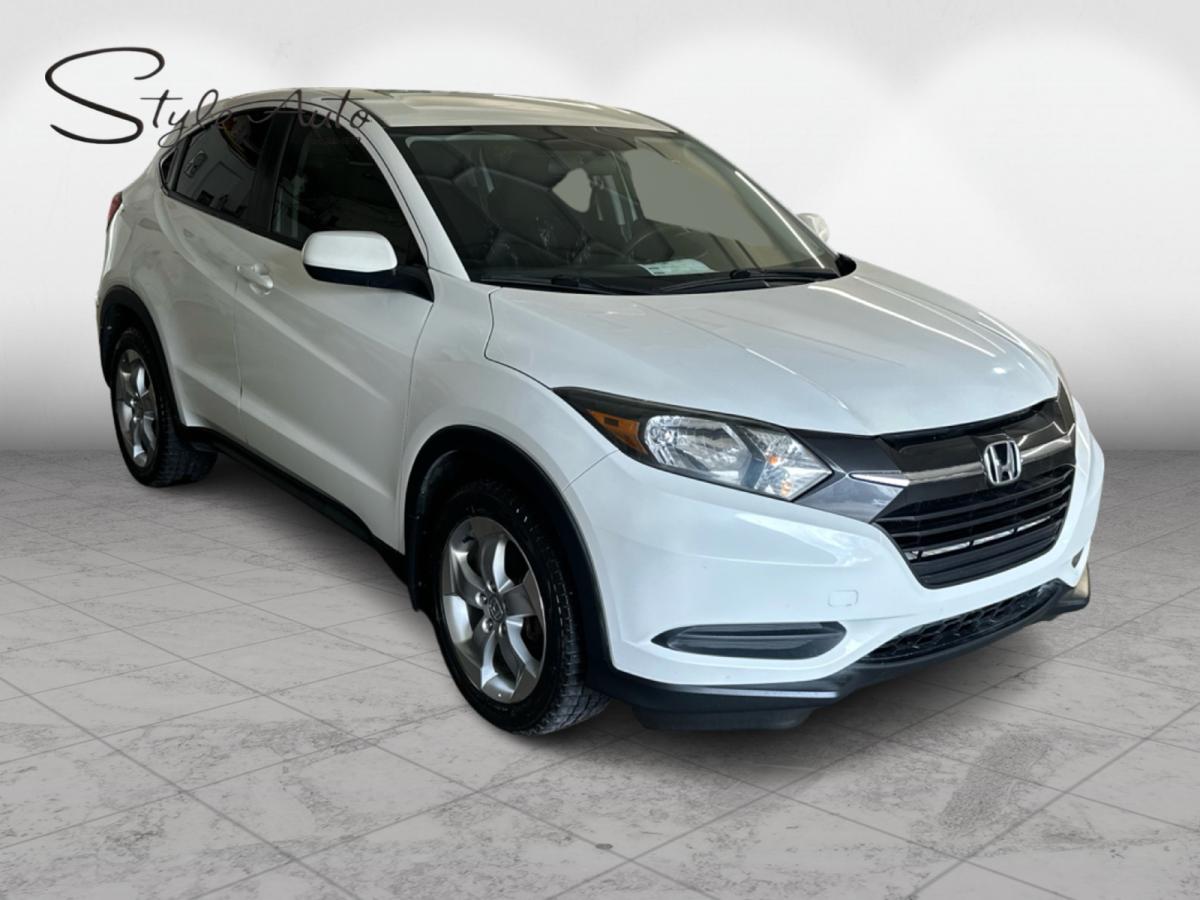 2016 Honda HR-V 4WD LX CVT Main Image