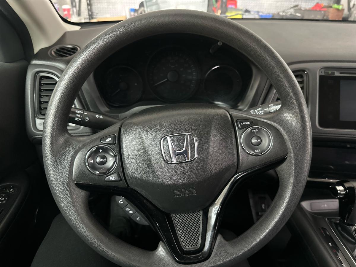 2016 Honda HR-V 4WD LX CVT Main Image