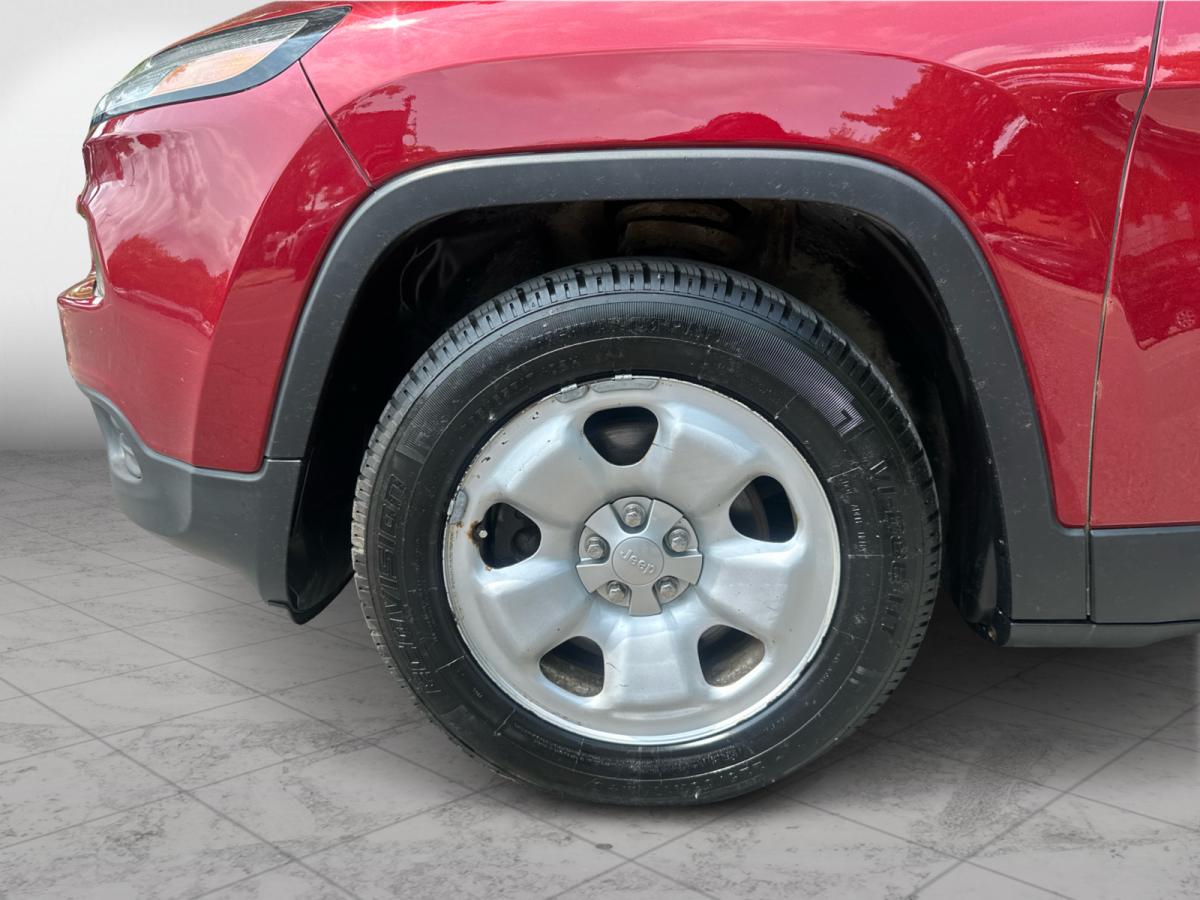 2015 Jeep Cherokee FWD 4dr Sport Main Image