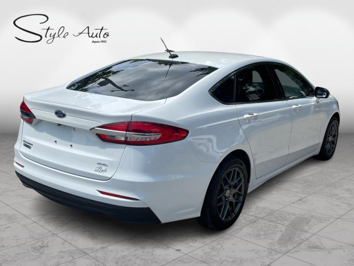 2019 Ford Fusion Energi SEL FWD Main Image