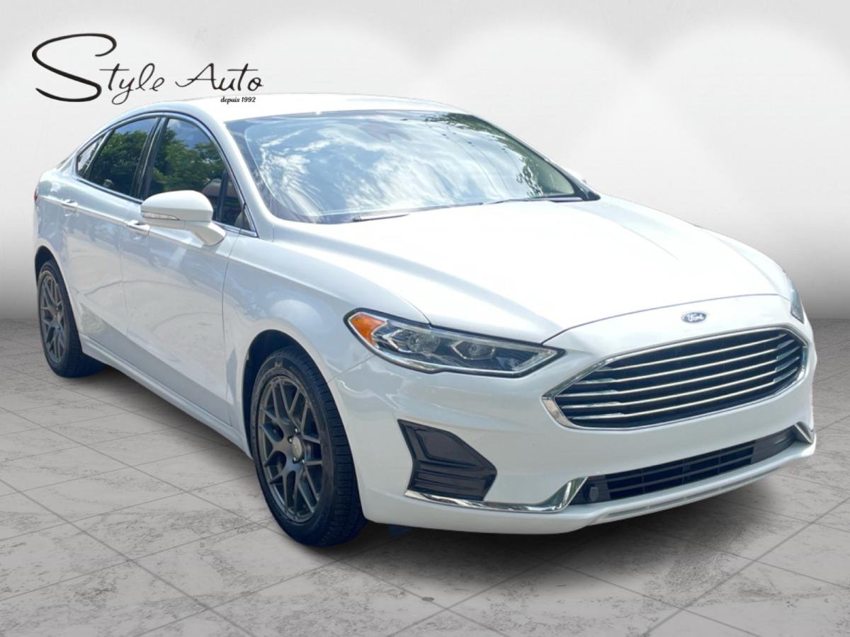 2019 Ford Fusion Energi SEL FWD Main Image