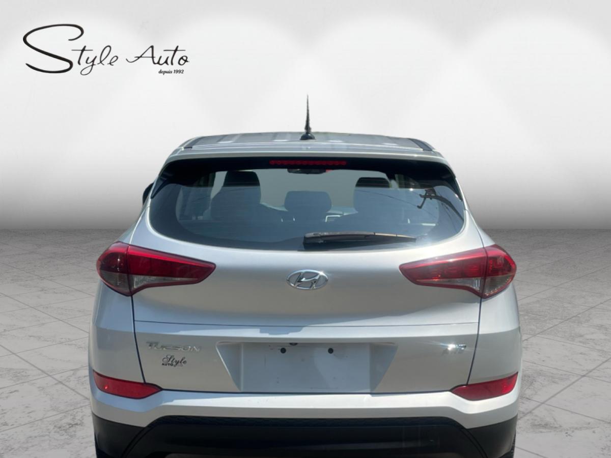 2017 Hyundai Tucson AWD 4dr 2.0L Main Image