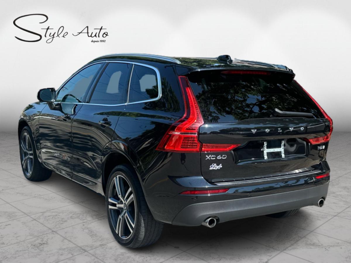 2021 Volvo XC60 T6 AWD Momentum Image principale