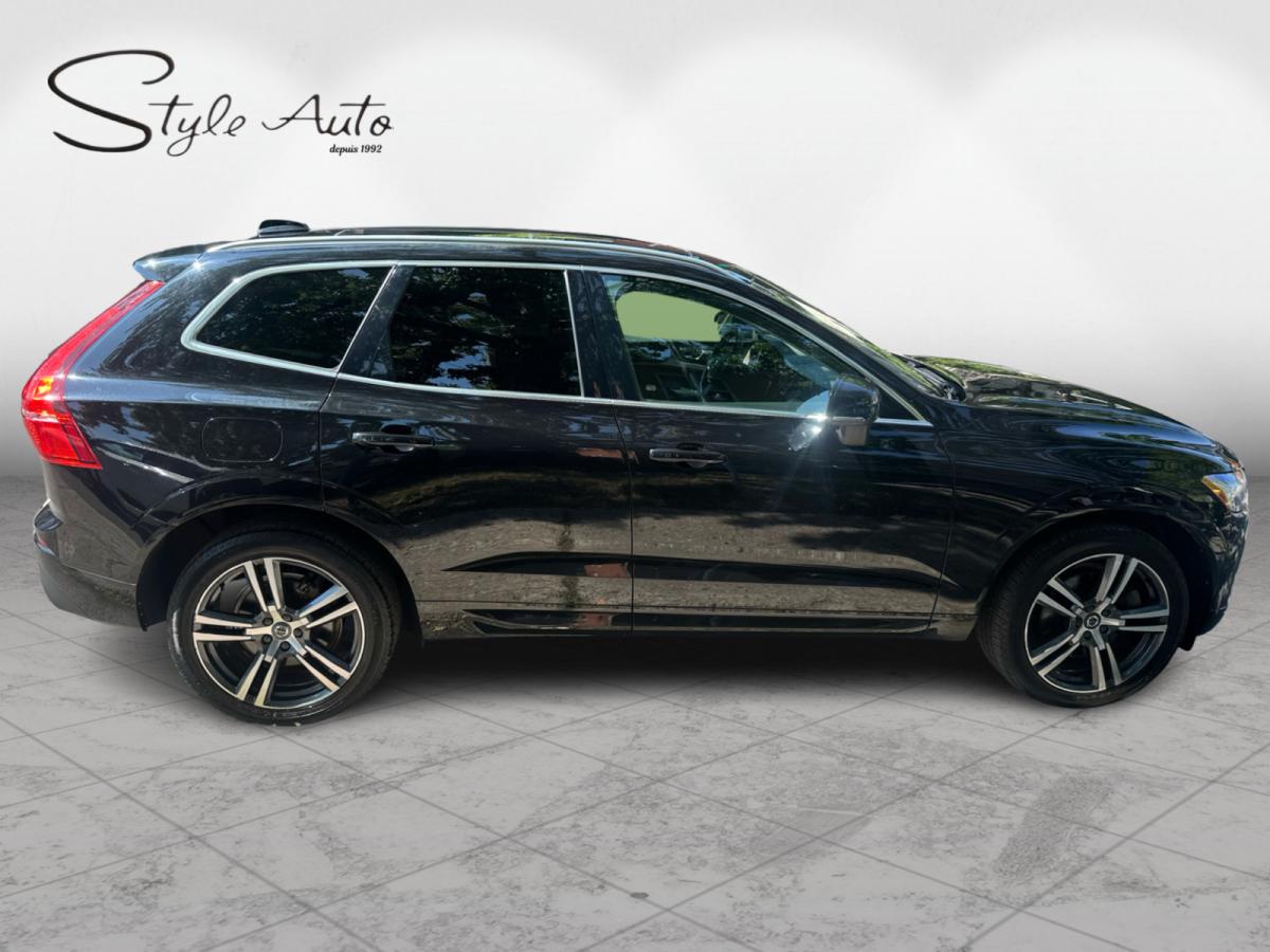 2021 Volvo XC60 T6 AWD Momentum Image principale