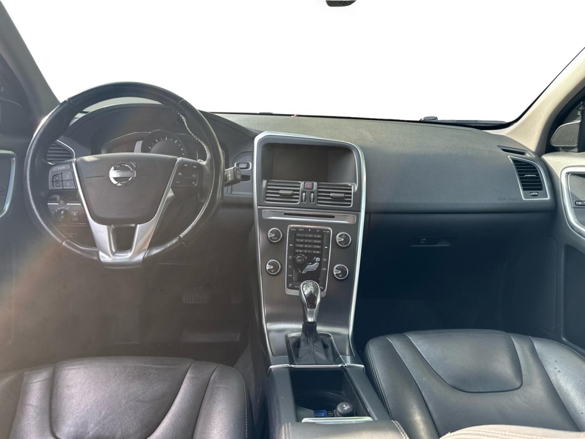 2015 Volvo XC60 AWD T6 Premier Plus Main Image