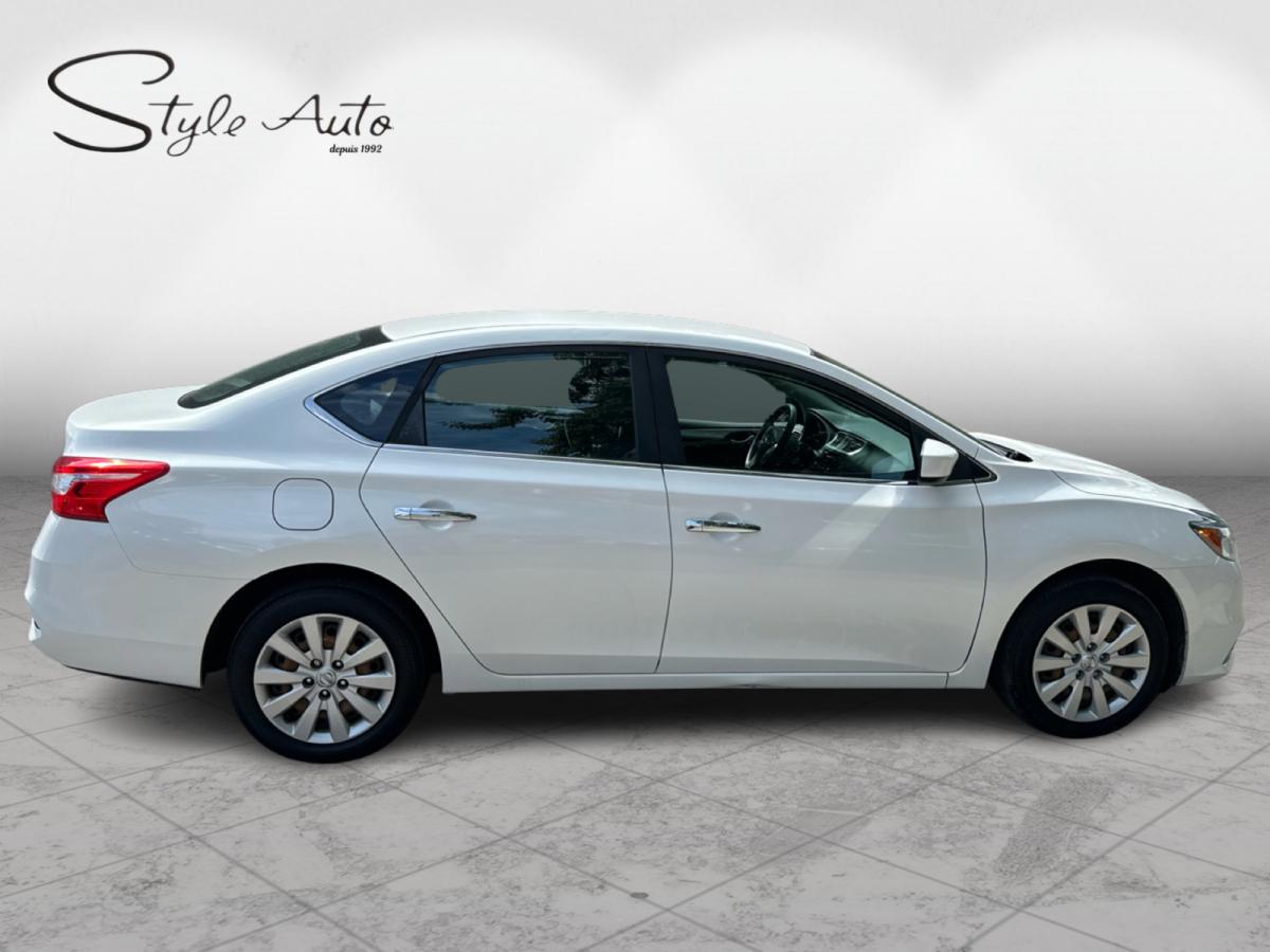 2017 Nissan Sentra SV Image principale