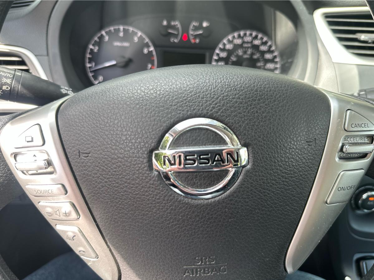 2017 Nissan Sentra SV Image principale