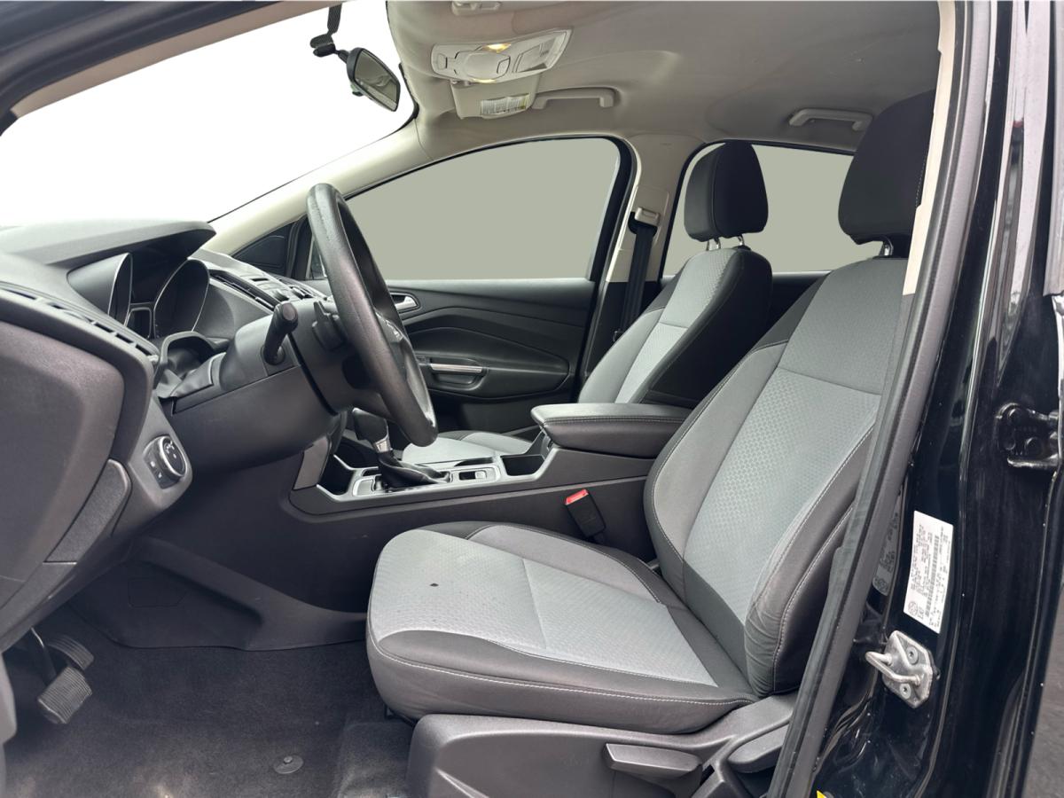 2017 Ford Escape 4WD 4dr SE Image principale