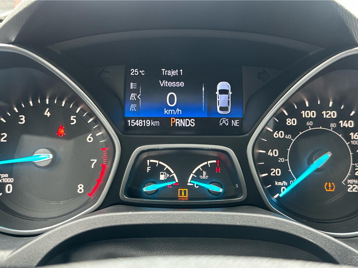 2017 Ford Escape 4WD 4dr SE Image principale
