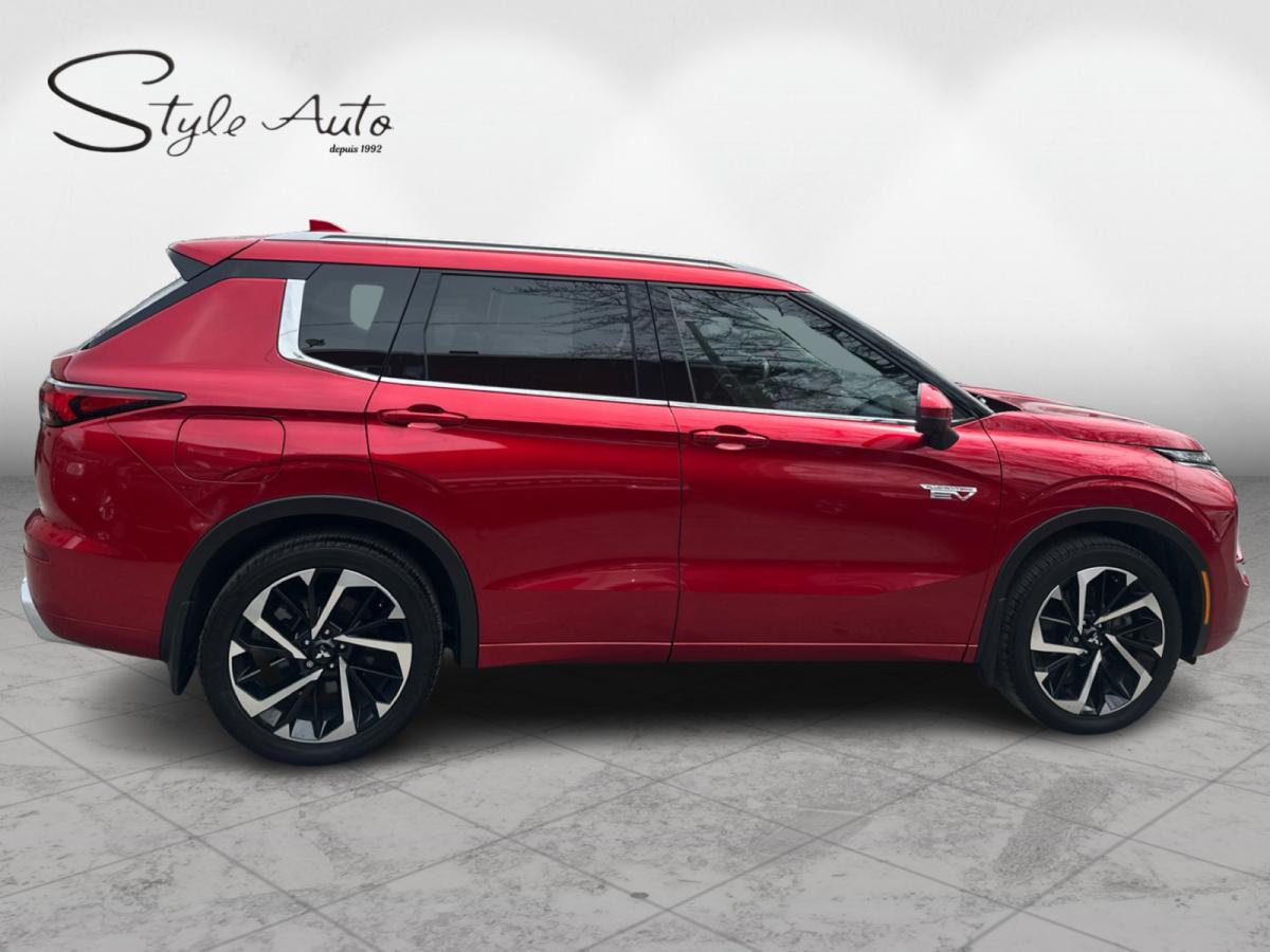2024 Mitsubishi Outlander GT S-AWC hybride 7 pass Main Image