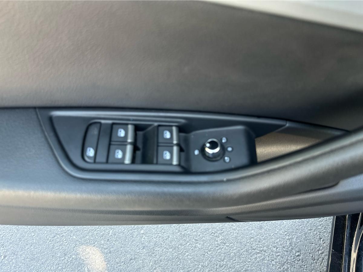 2018 Audi A4 2.0 TFSI quattro Komfort S tronic Image principale